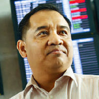 คุณสุรินทร์ ไชยภักดี - Managing Director